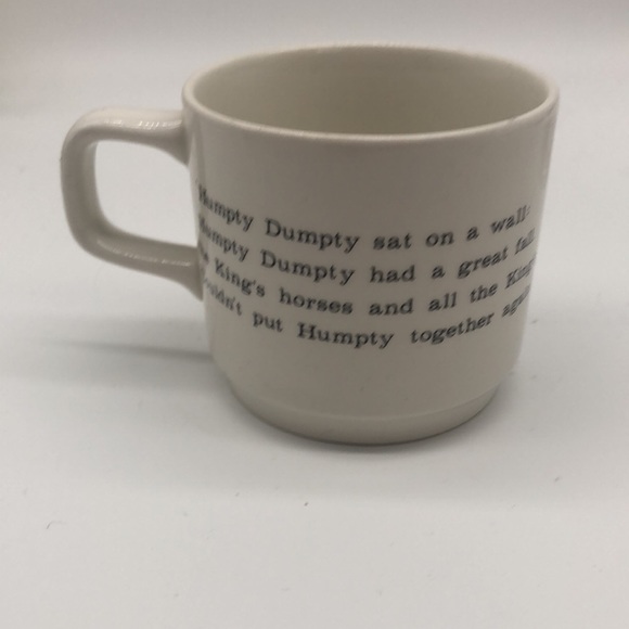 Ironstone Humpty Dumpty child’s mug - Picture 7 of 8